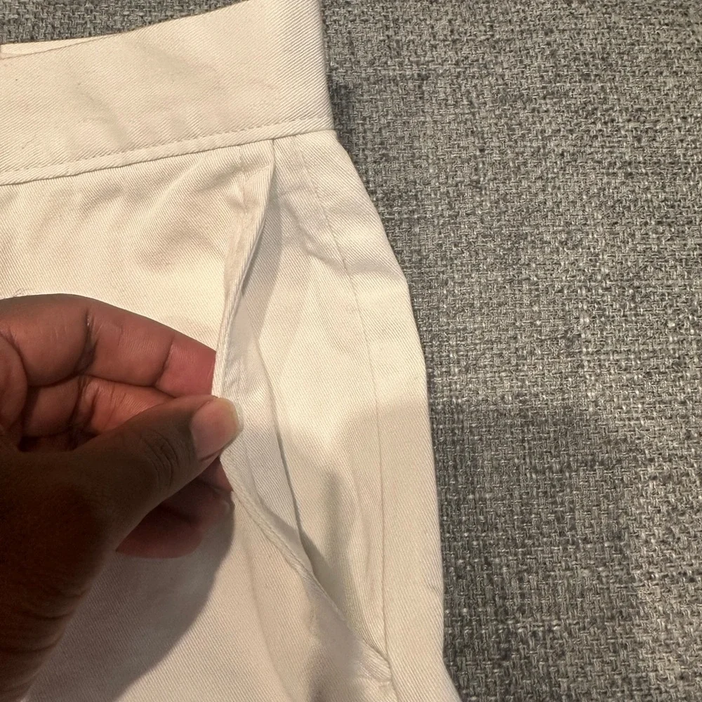 J. Crew White Flat Front cotton Shorts men’s waist 33 9in inseam
